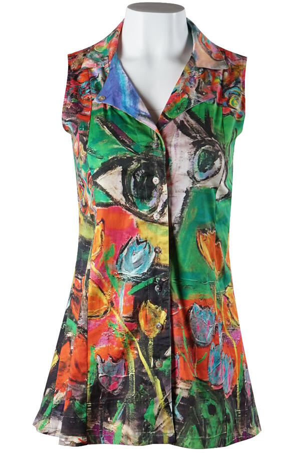 Czech Republic blouse green eye