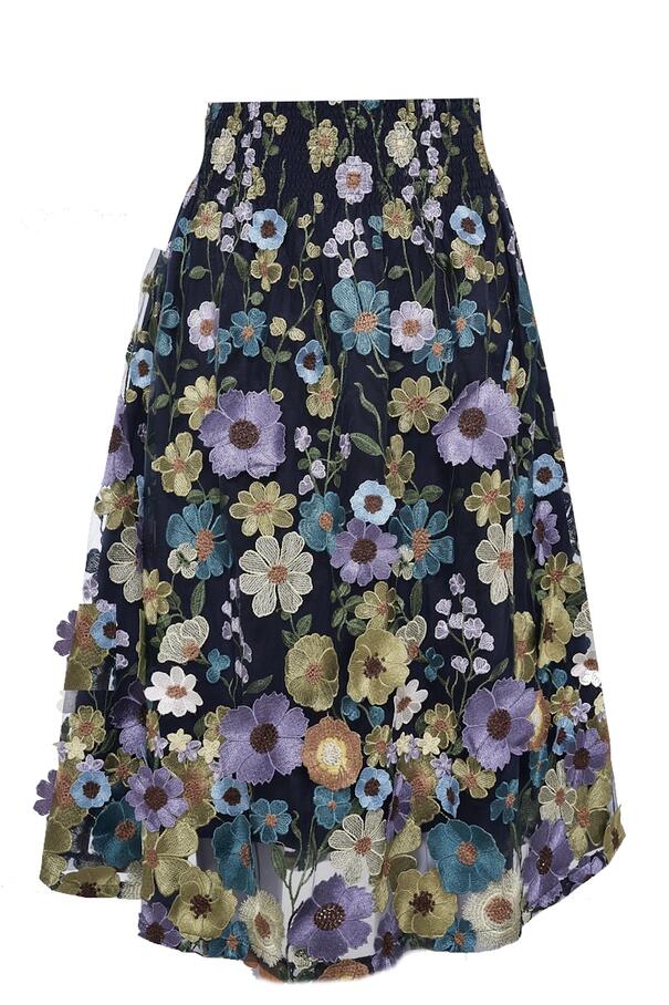 Lochy skirt EMB2